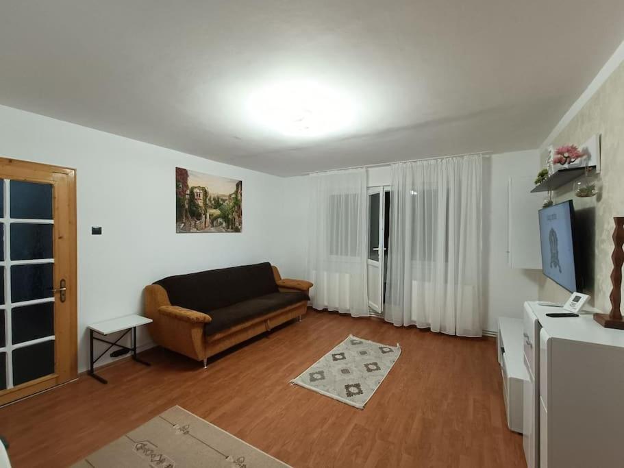 Apartament Alis2011 Бузэу Экстерьер фото